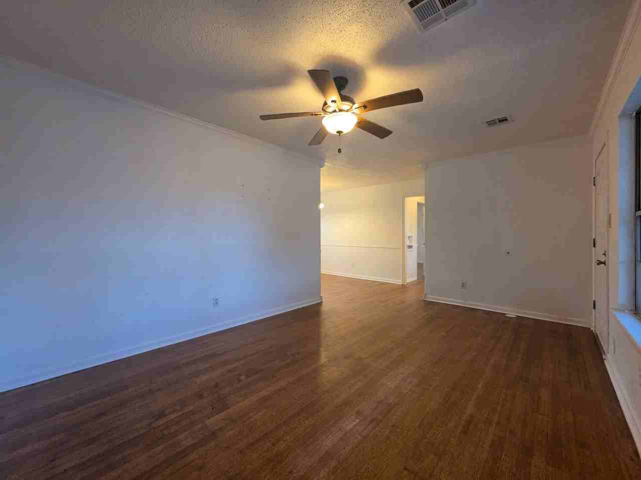 3625 Se 27th St - Photo 4 of 33