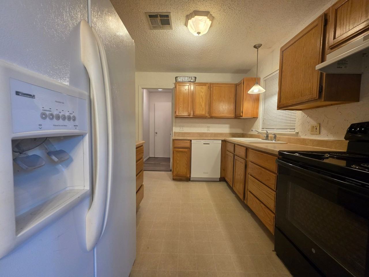 3625 Se 27th St - Photo 7 of 33