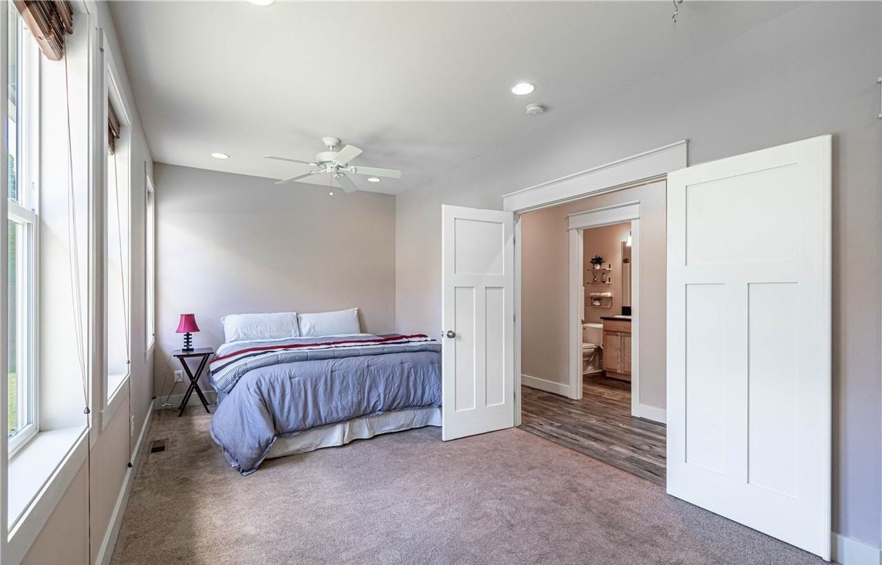 1000 Sunset Ln - Photo 5 of 17