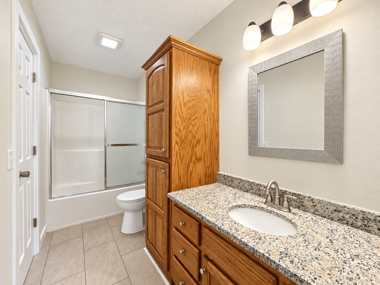 2914 W Chestnut St - Photo 6 of 10