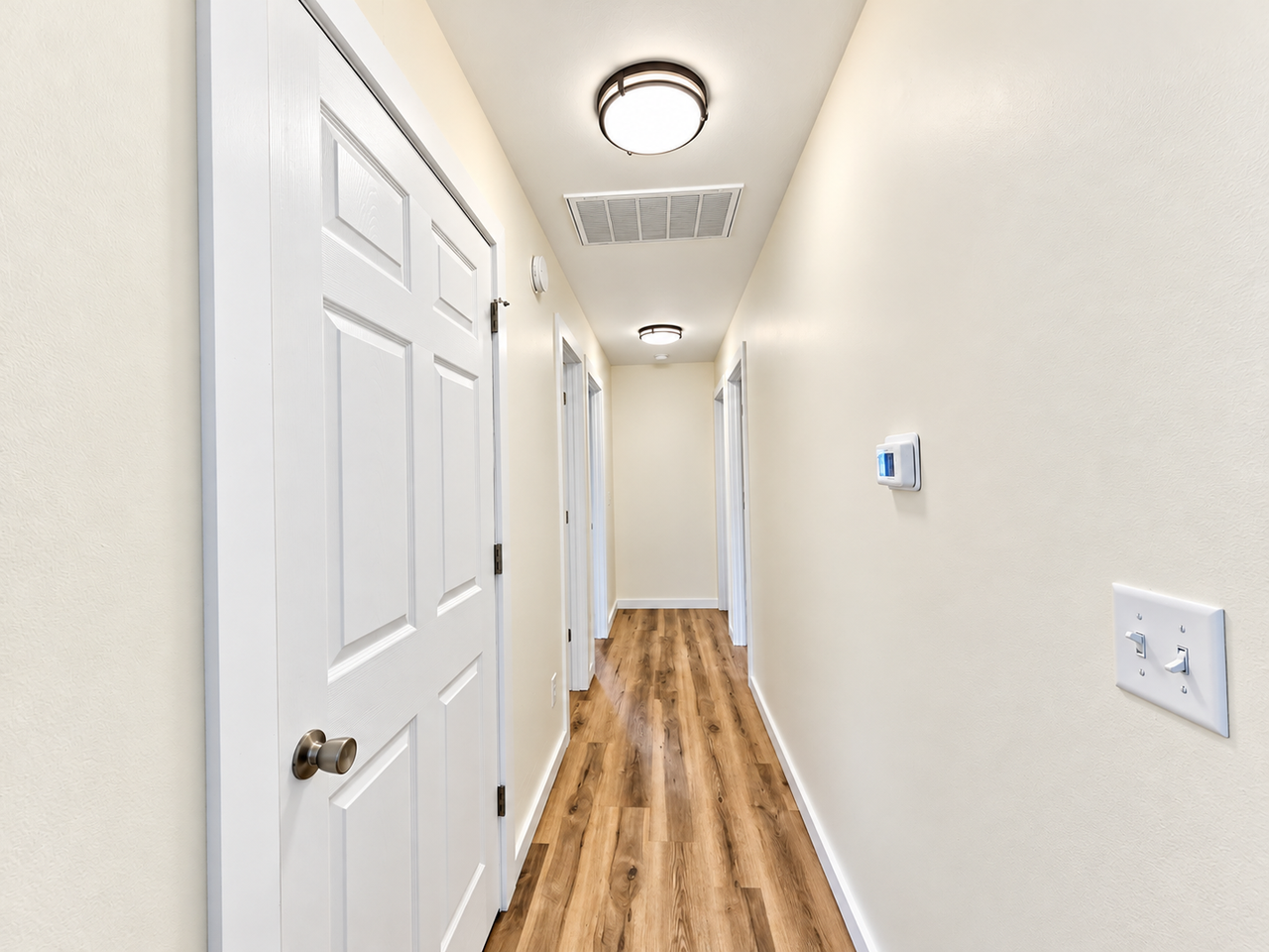 2928 W Chestnut St - Photo 5 of 12