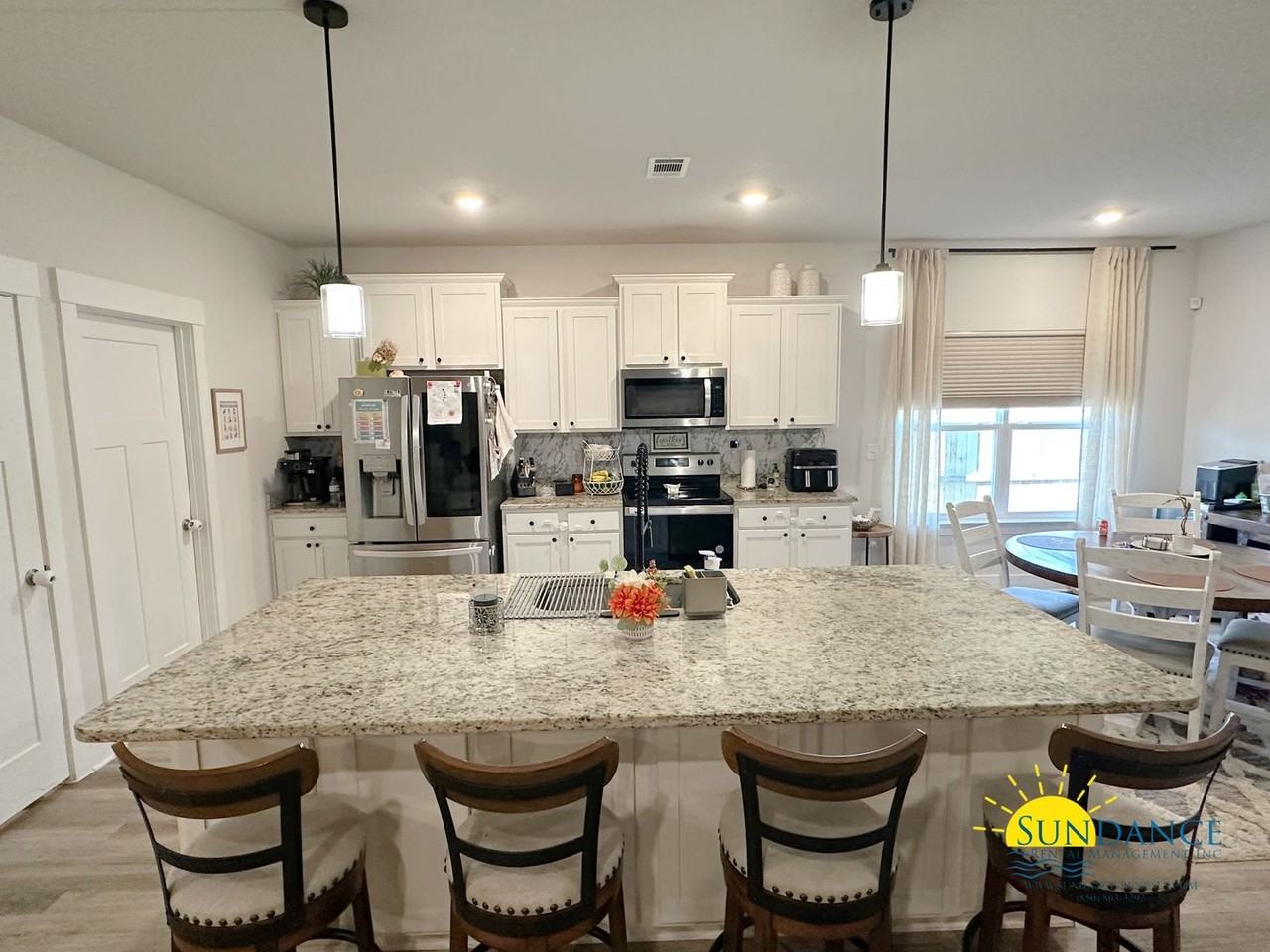 6593 Forest Bay Ave - Photo 6 of 22