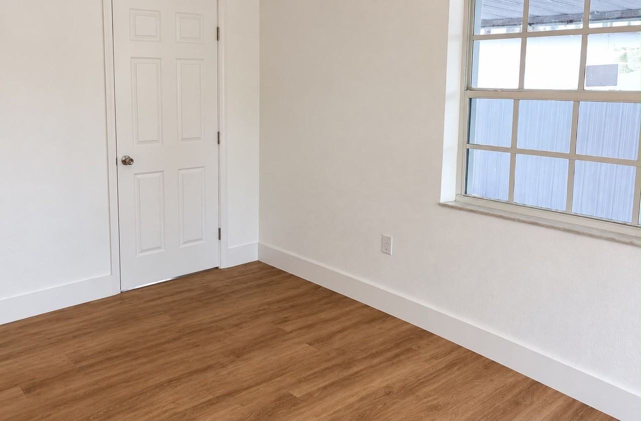 925 Codadad St - Photo 5 of 8
