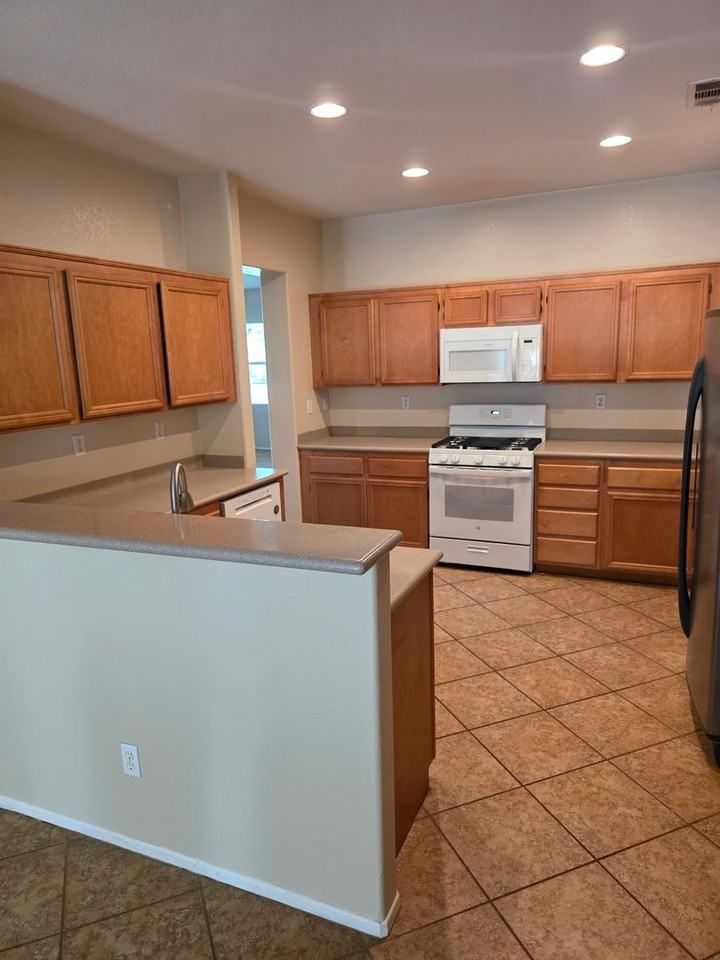 32811 Tiempo Cir - Photo 5 of 18
