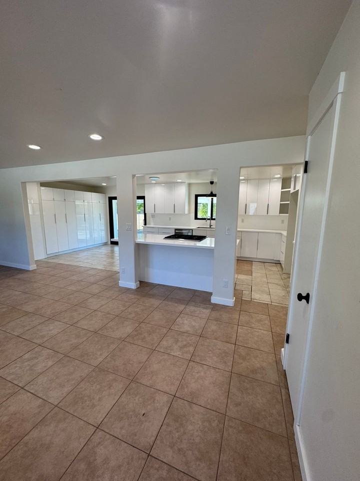 23103 Winding Way - Photo 5 of 22