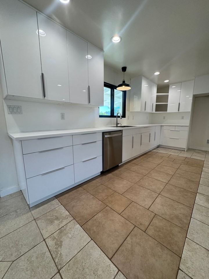 23103 Winding Way - Photo 7 of 22