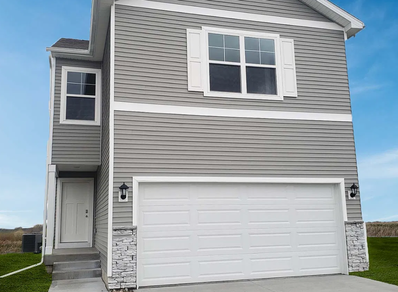 7728 N 95th Ave - Photo 2 of 10