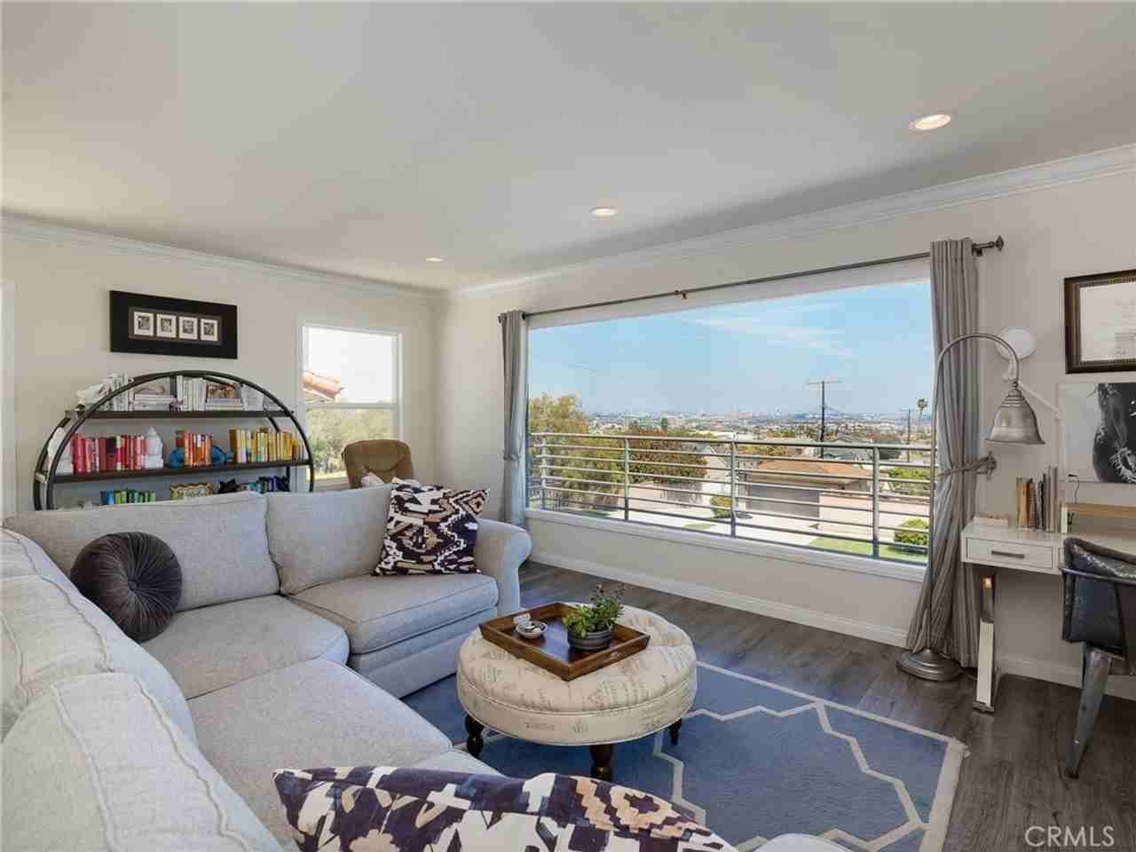 1821 S Patton Ave - Photo 4 of 45