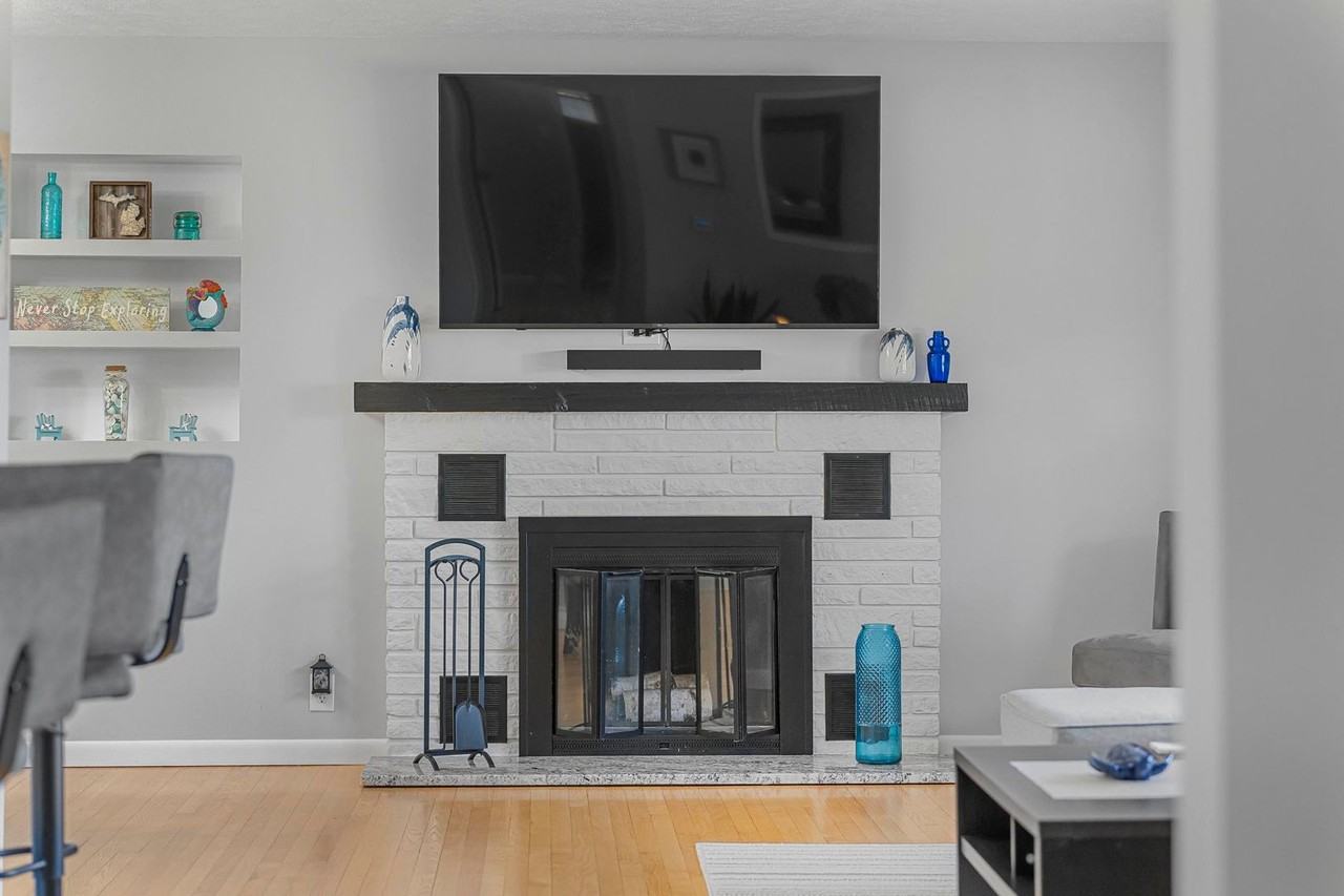 7344 S West Bay Shore Dr - Photo 5 of 40