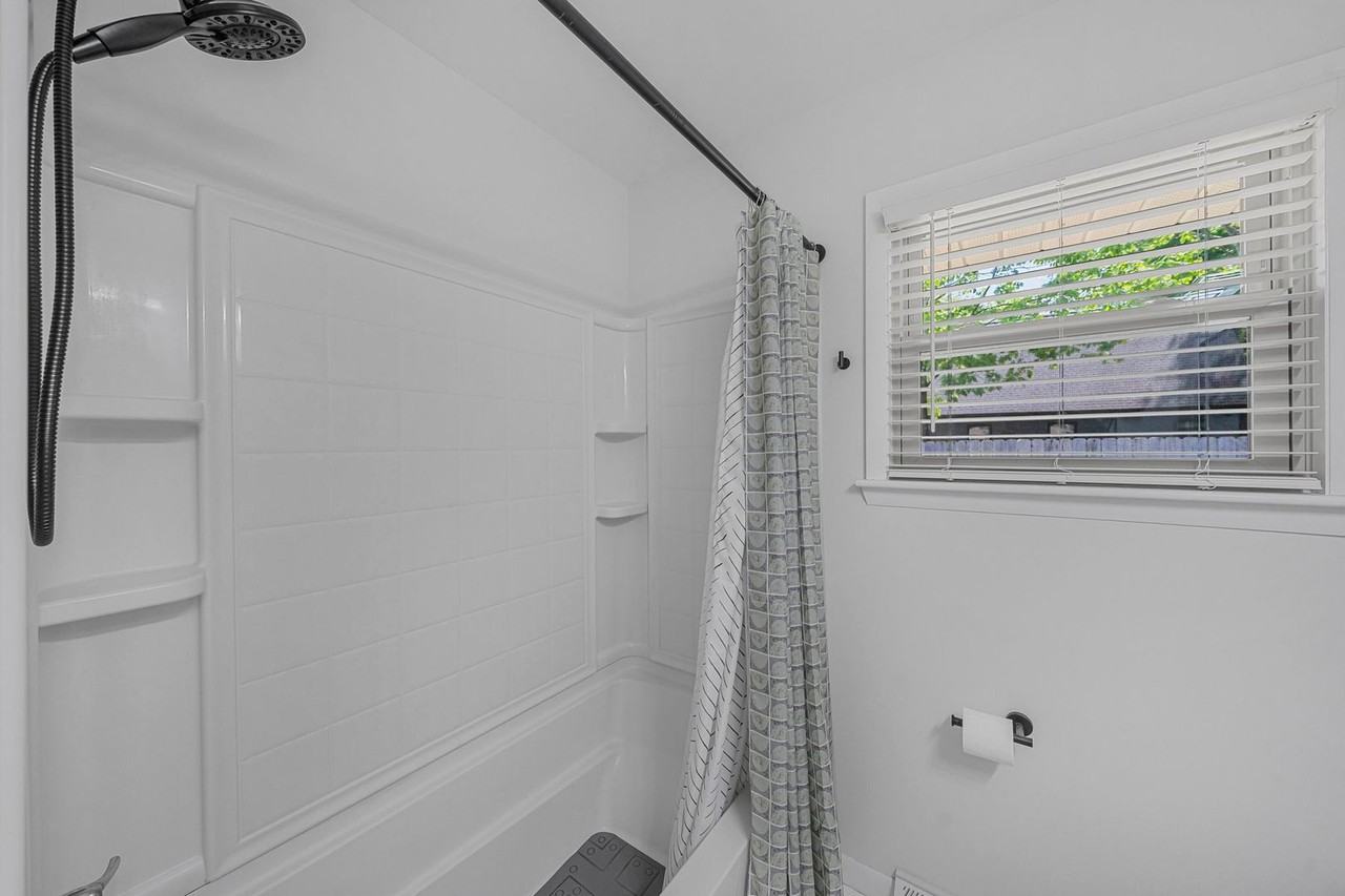7344 S West Bay Shore Dr - Photo 7 of 40