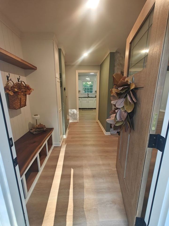 7010 Slate Rd - Photo 5 of 33