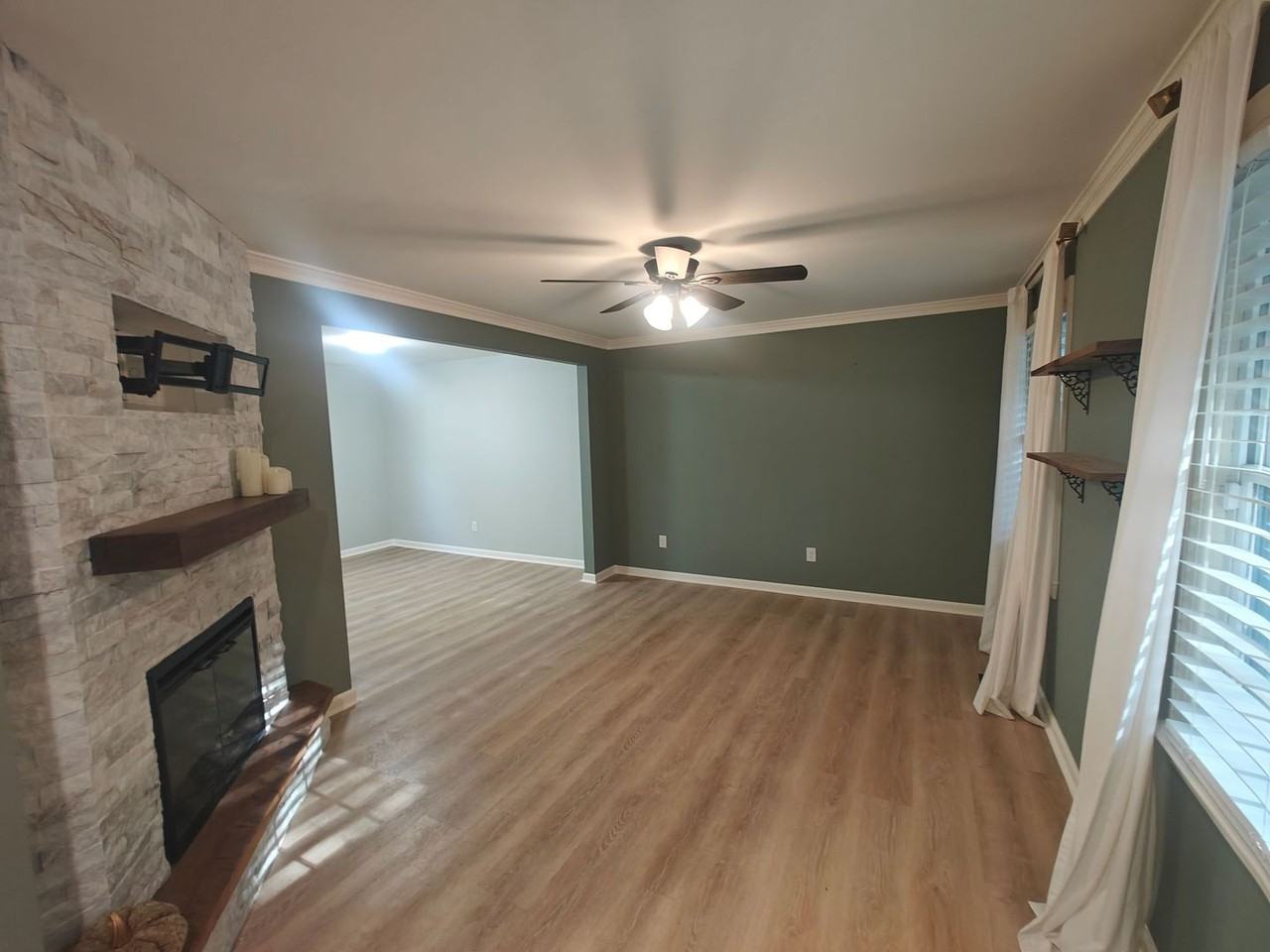 7010 Slate Rd - Photo 6 of 33