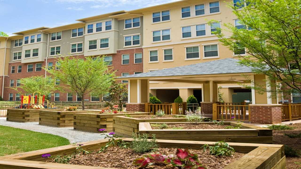 Candler Forrest Apartments - Photo 2 of 25