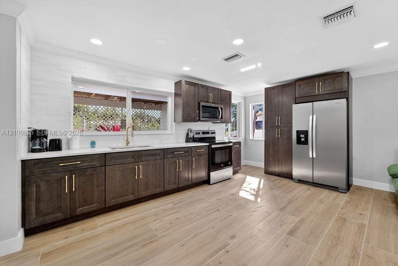 756 Cinnamon Rd - Photo 2 of 23