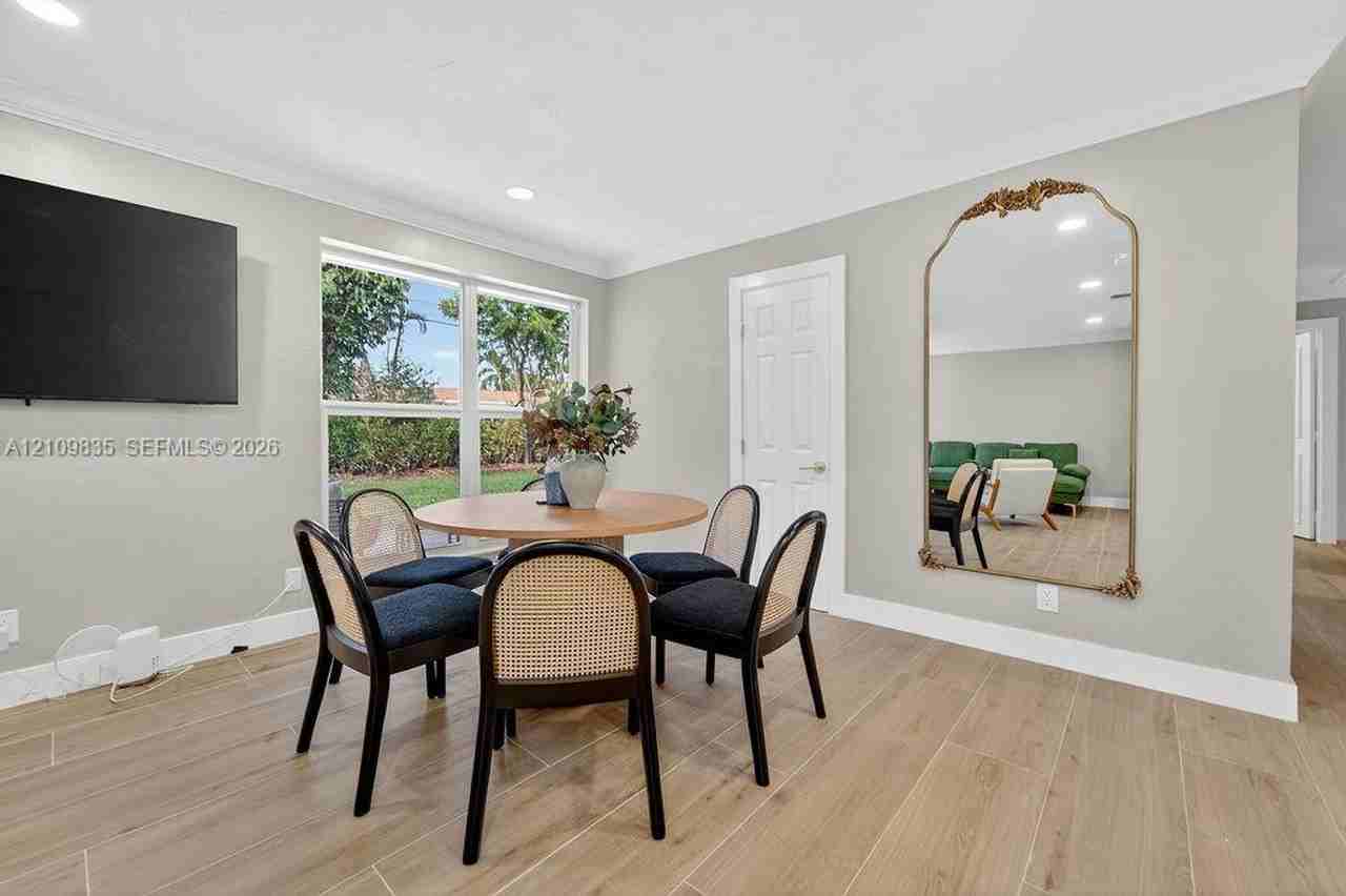 756 Cinnamon Rd - Photo 5 of 23