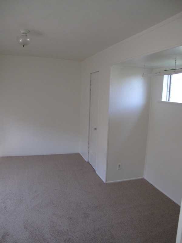 4651 1/2 Florida St - Photo 4 of 5