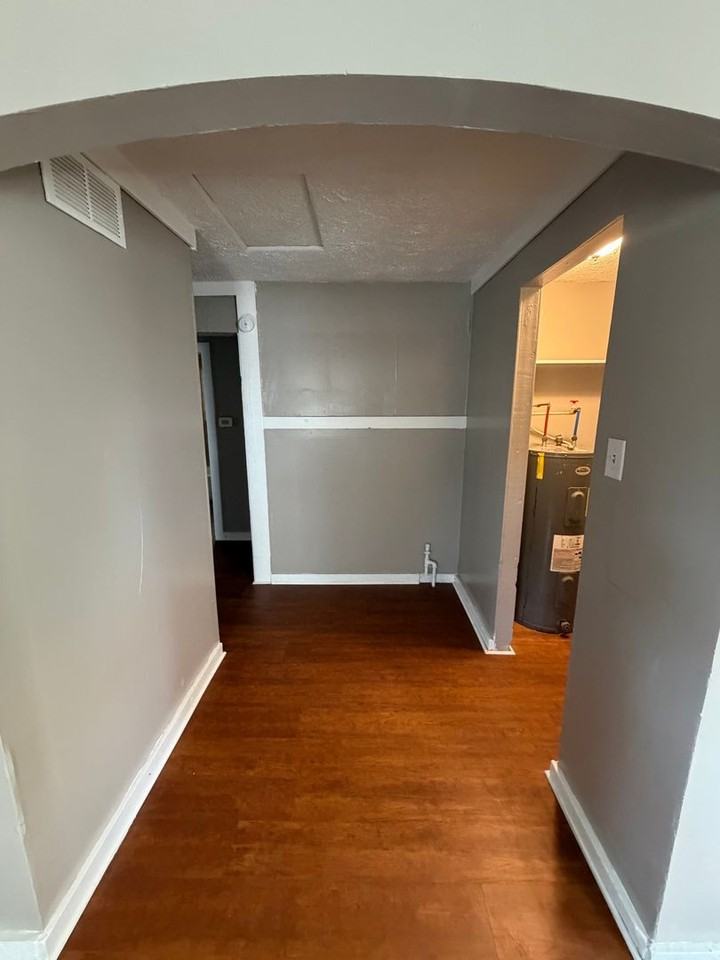 5952 E 22nd St - Photo 4 of 10