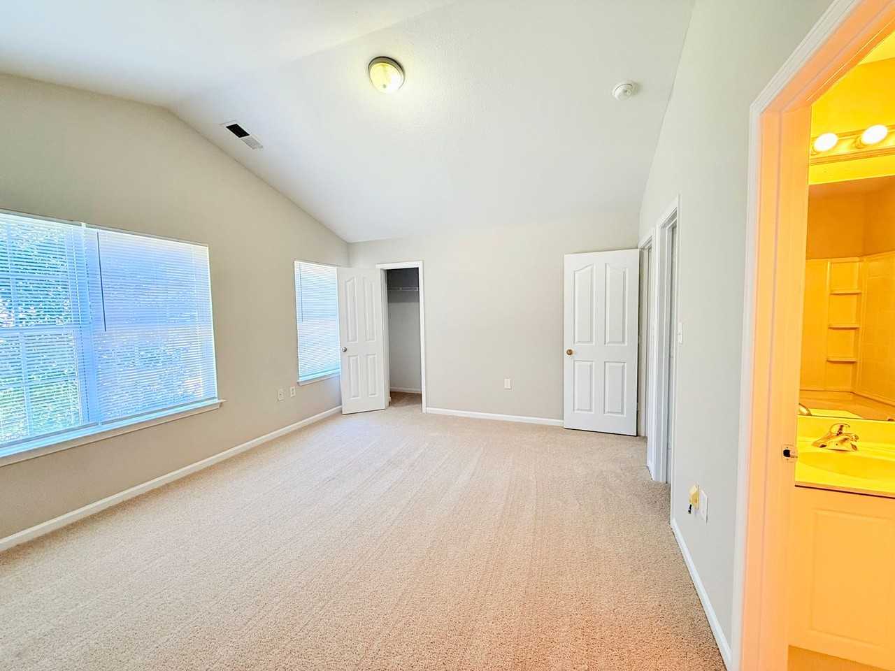 2219 Gooseberry Rd - Photo 7 of 12