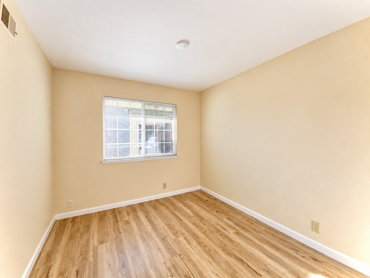 4219 Lunar Way - Photo 6 of 12