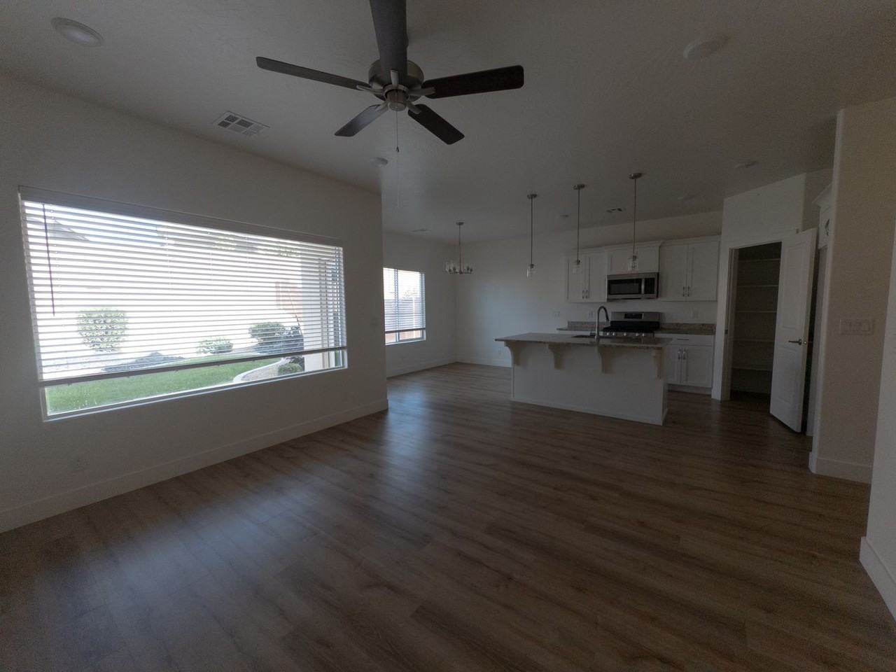 1367 E White Hollow Ln - Photo 5 of 21