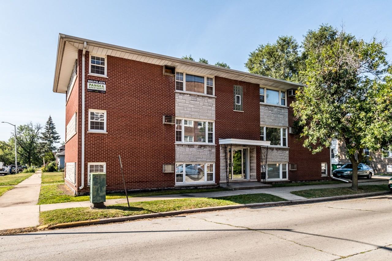 101 Memorial Drive - Photo 2 of 19