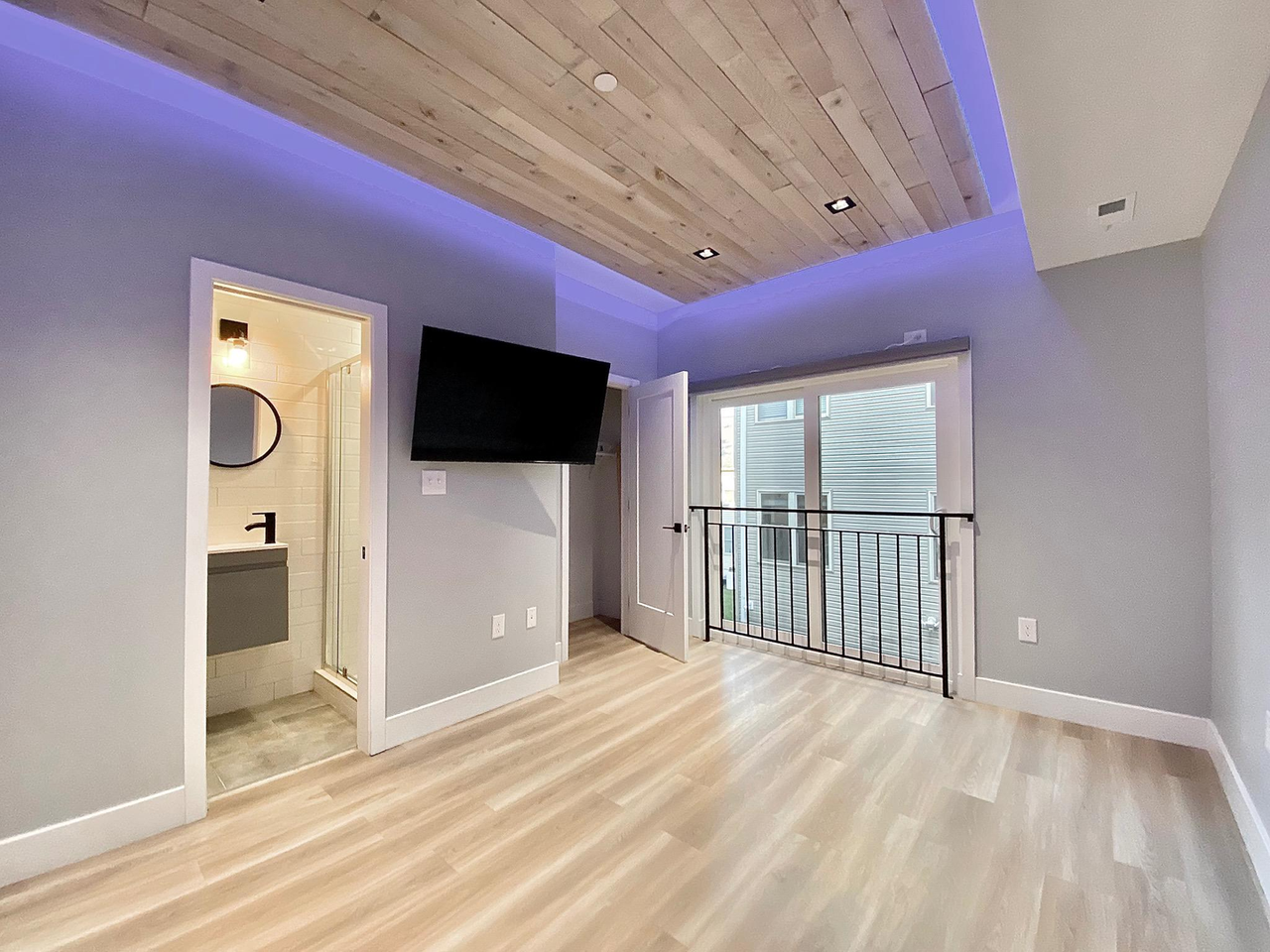 1811 N Willington St - Photo 3 of 28