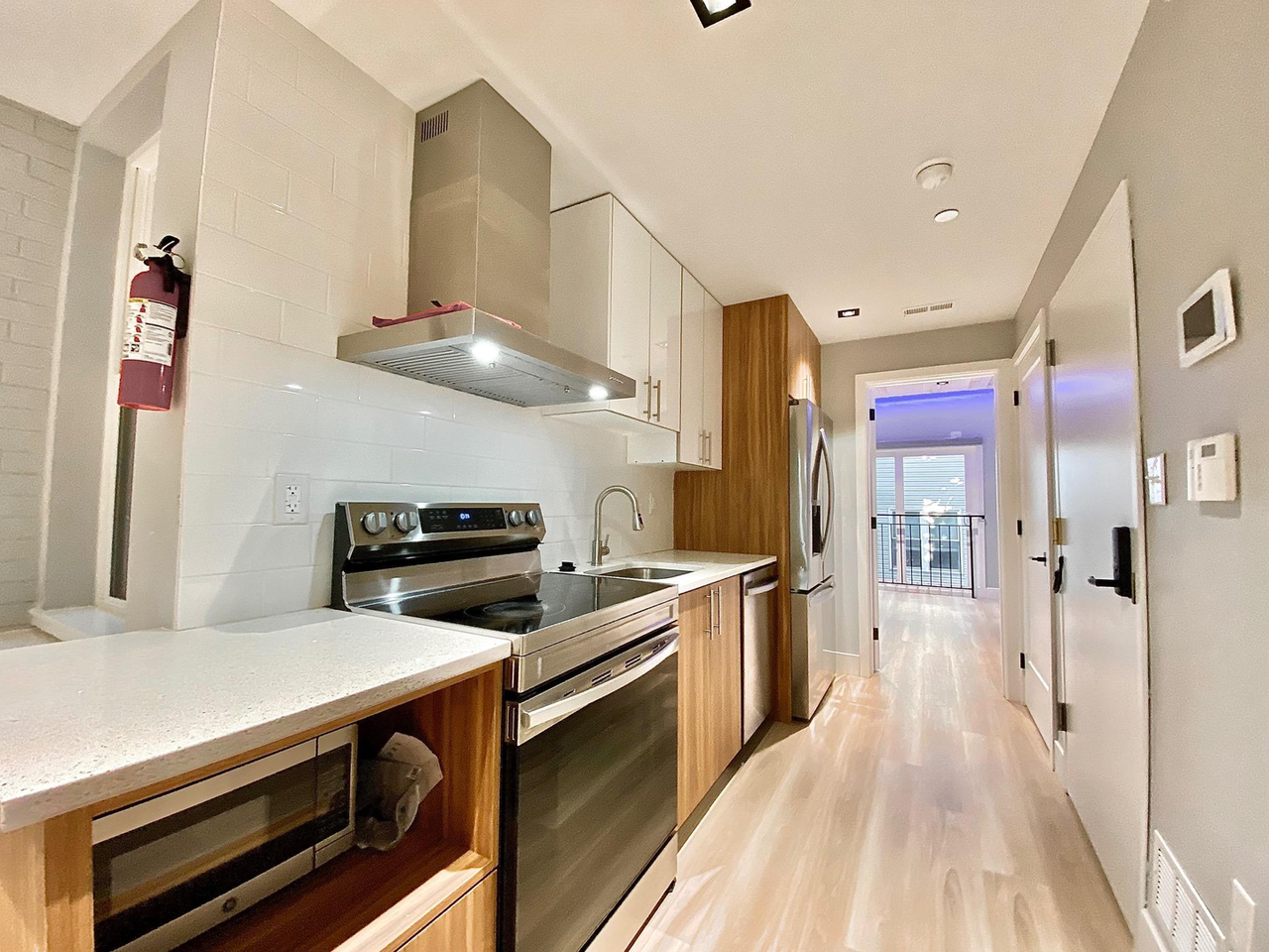 1811 N Willington St - Photo 7 of 28