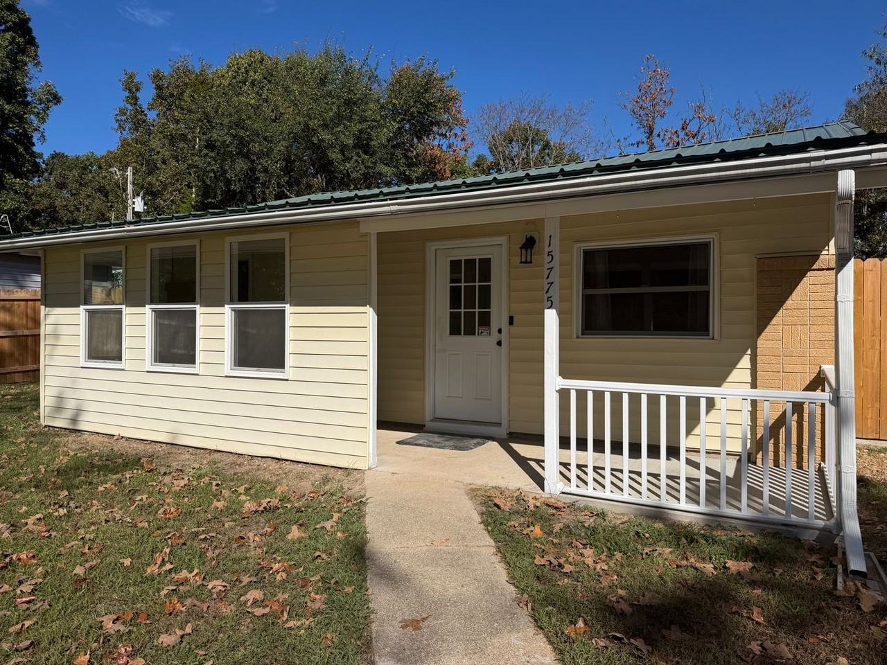 15775 Hallmark Ln - Photo 2 of 17
