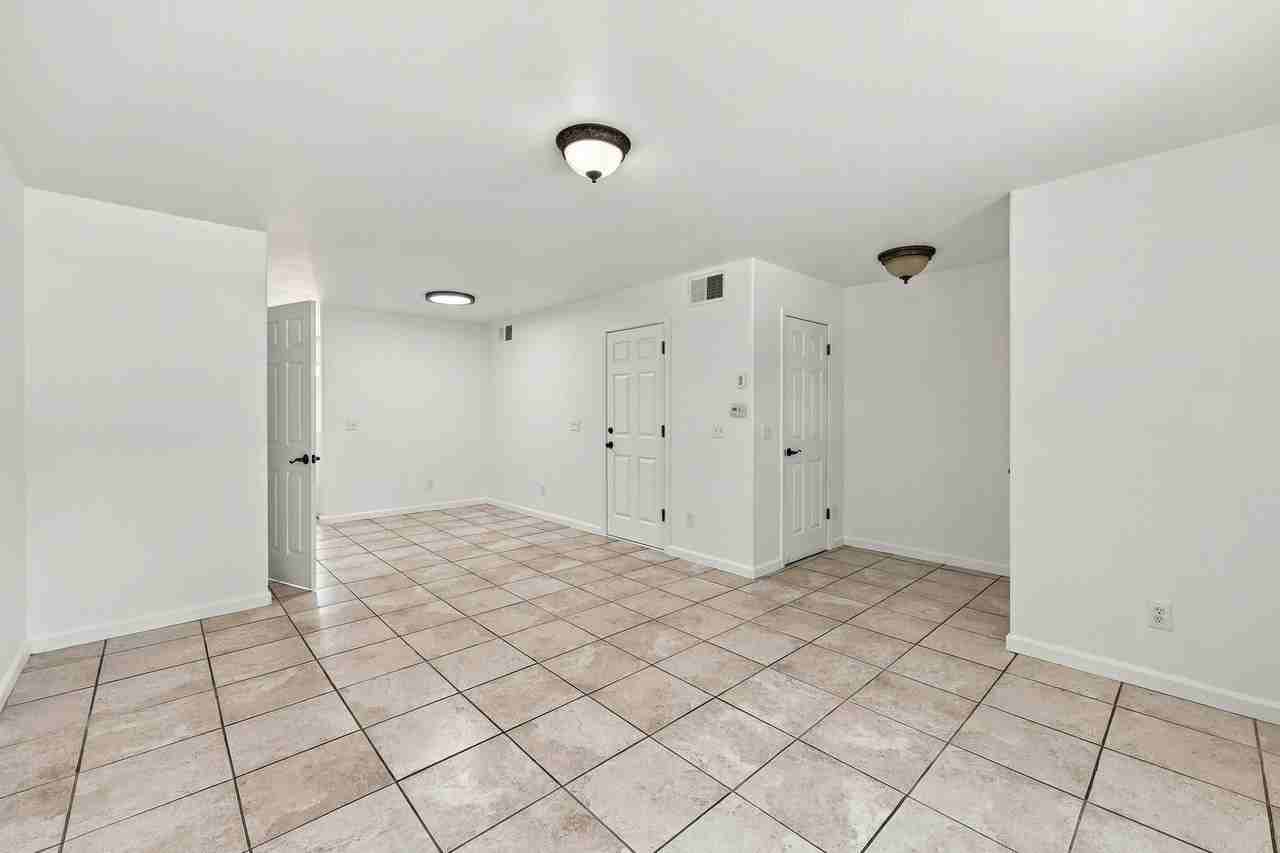 2353 Northcoast St - Photo 6 of 39