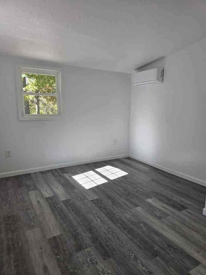 283 Saint Cloud Dr - Photo 4 of 10