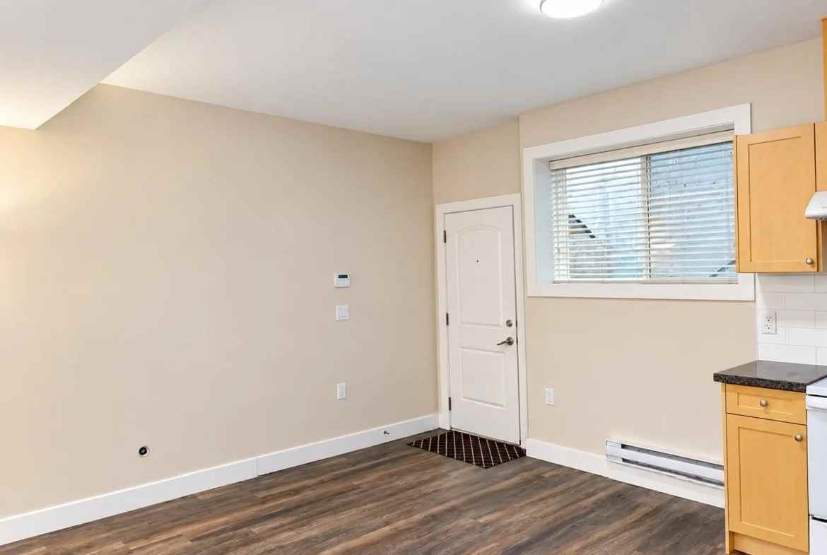 3387 Darwin Avenue - Photo 6 of 15