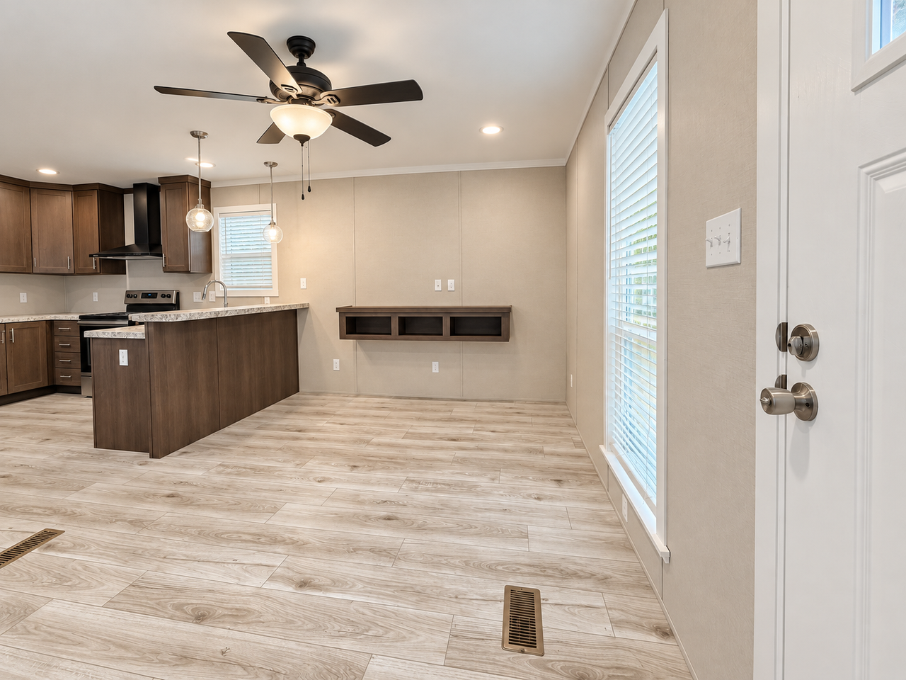709 N Collins Fwy #39 - Photo 3 of 21