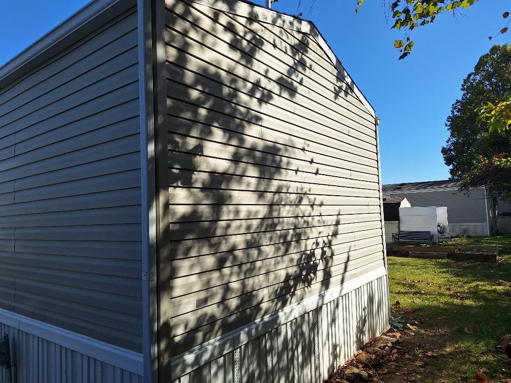 420 White Pine Blvd #19 - Photo 3 of 33