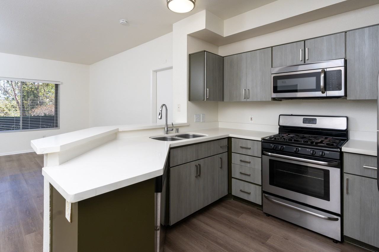 Alta Vista Apartments - Photo 5 of 50