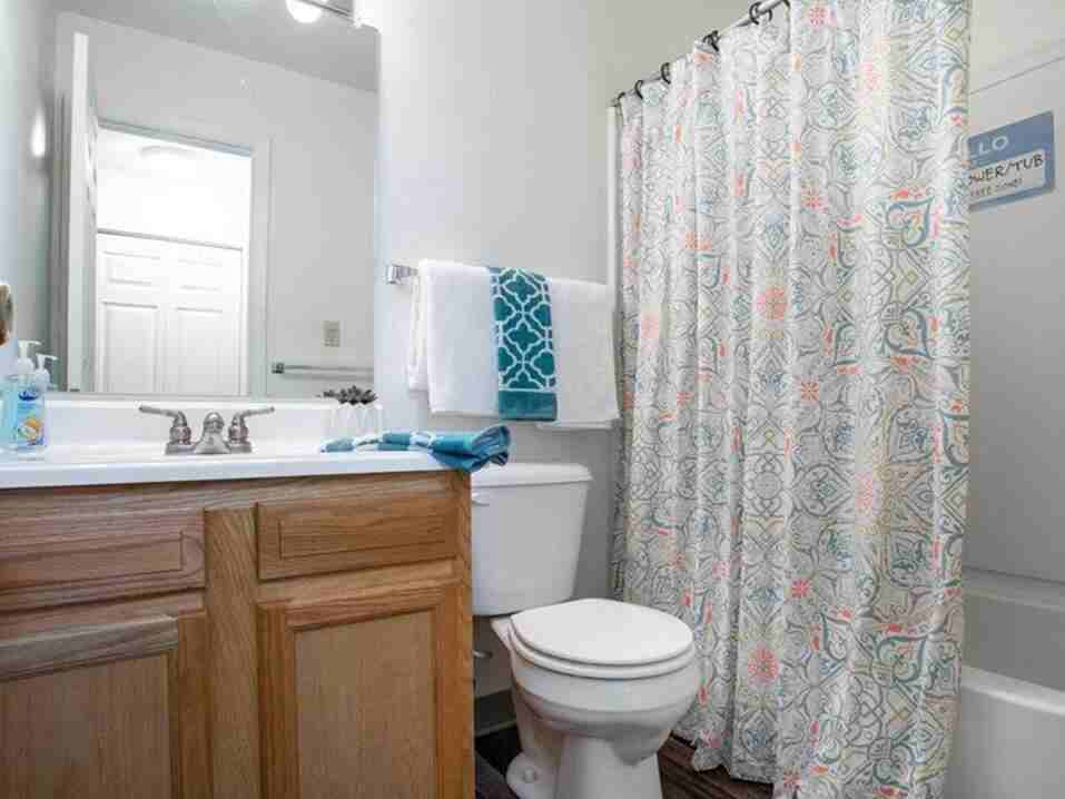 Indian Springs Apartments - Photo 6 of 20