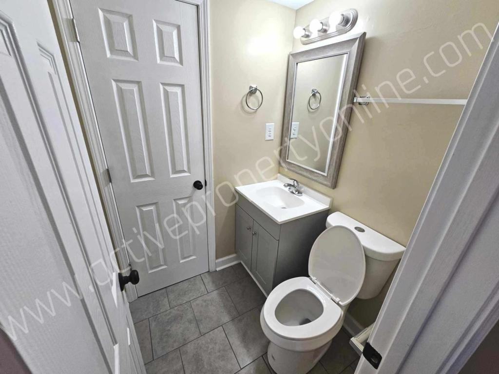 121 Culver St Apt E - Photo 5 of 10