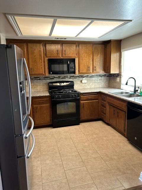 2232 El Rancho Cir - Photo 3 of 15