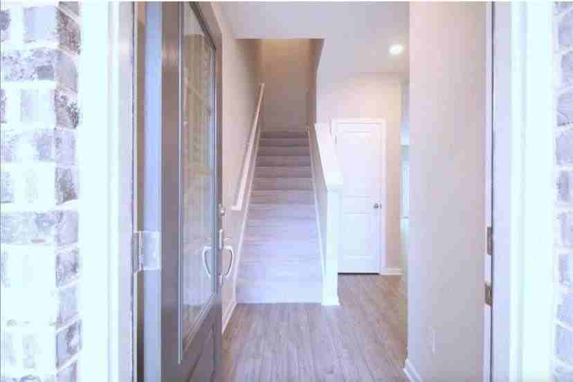 6148 Lanier Harbor Lndg - Photo 2 of 23
