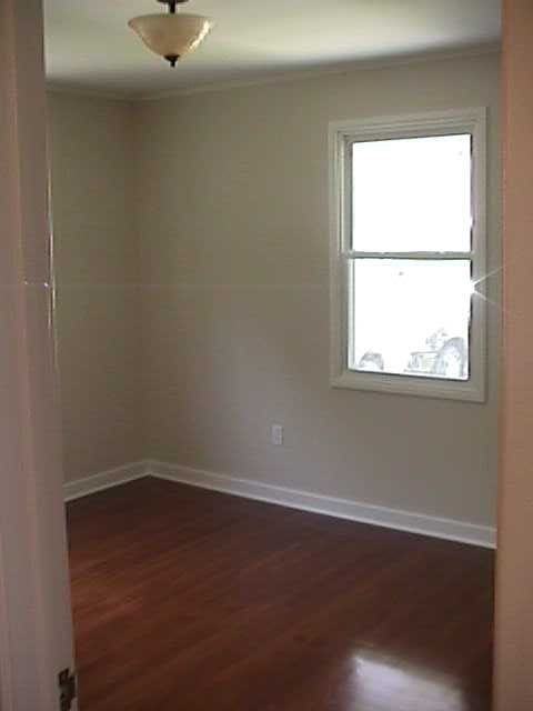 115 Maine St - Photo 3 of 16