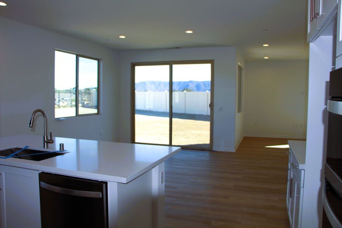 4316 Ladrillo St - Photo 7 of 39