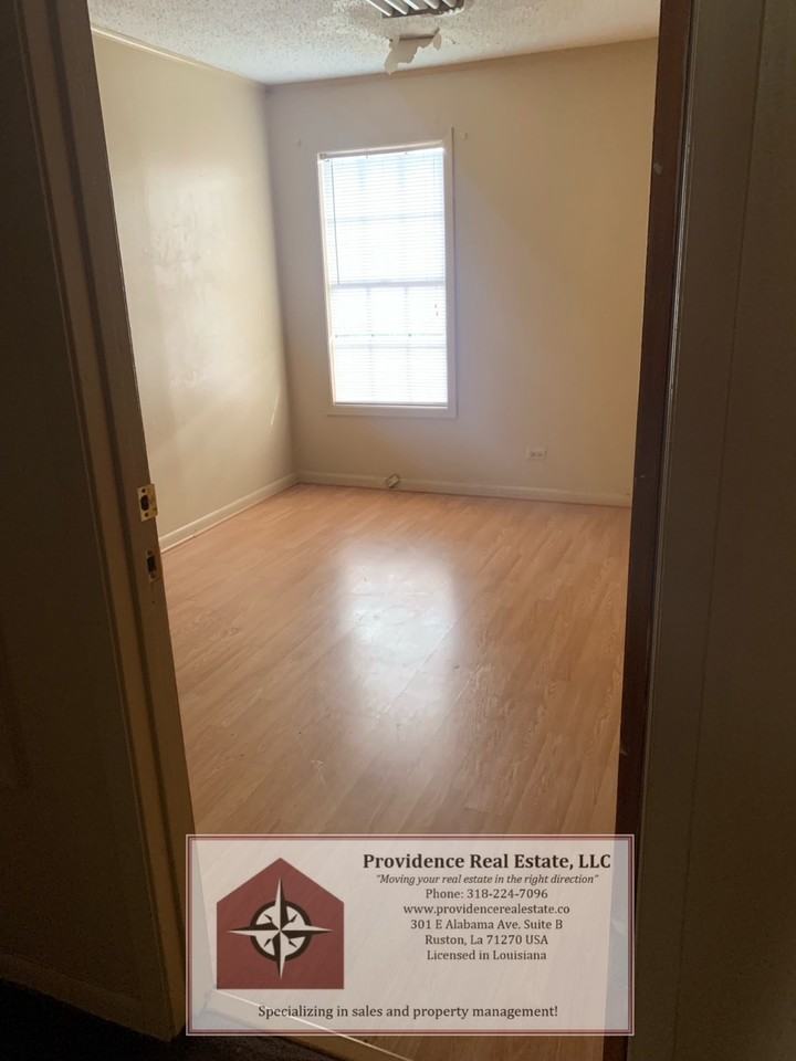 1201 Gains Ave #2 - Photo 7 of 8