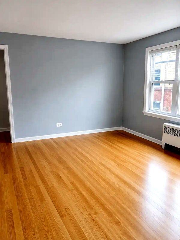 6735 N California Ave - Photo 5 of 11
