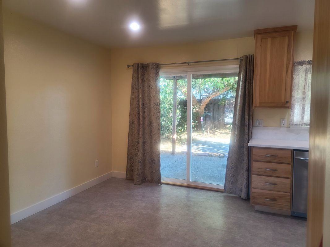7848 Summerplace Dr - Photo 6 of 40