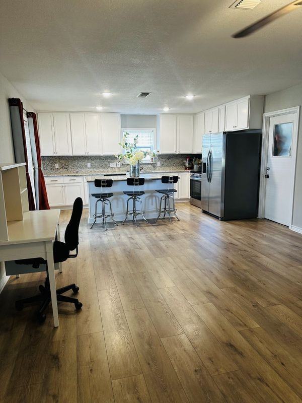14431 Joyce St - Photo 3 of 34