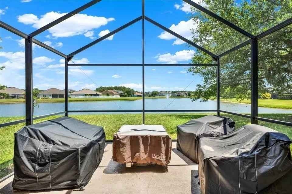 2817 Maguire Dr - Photo 3 of 29
