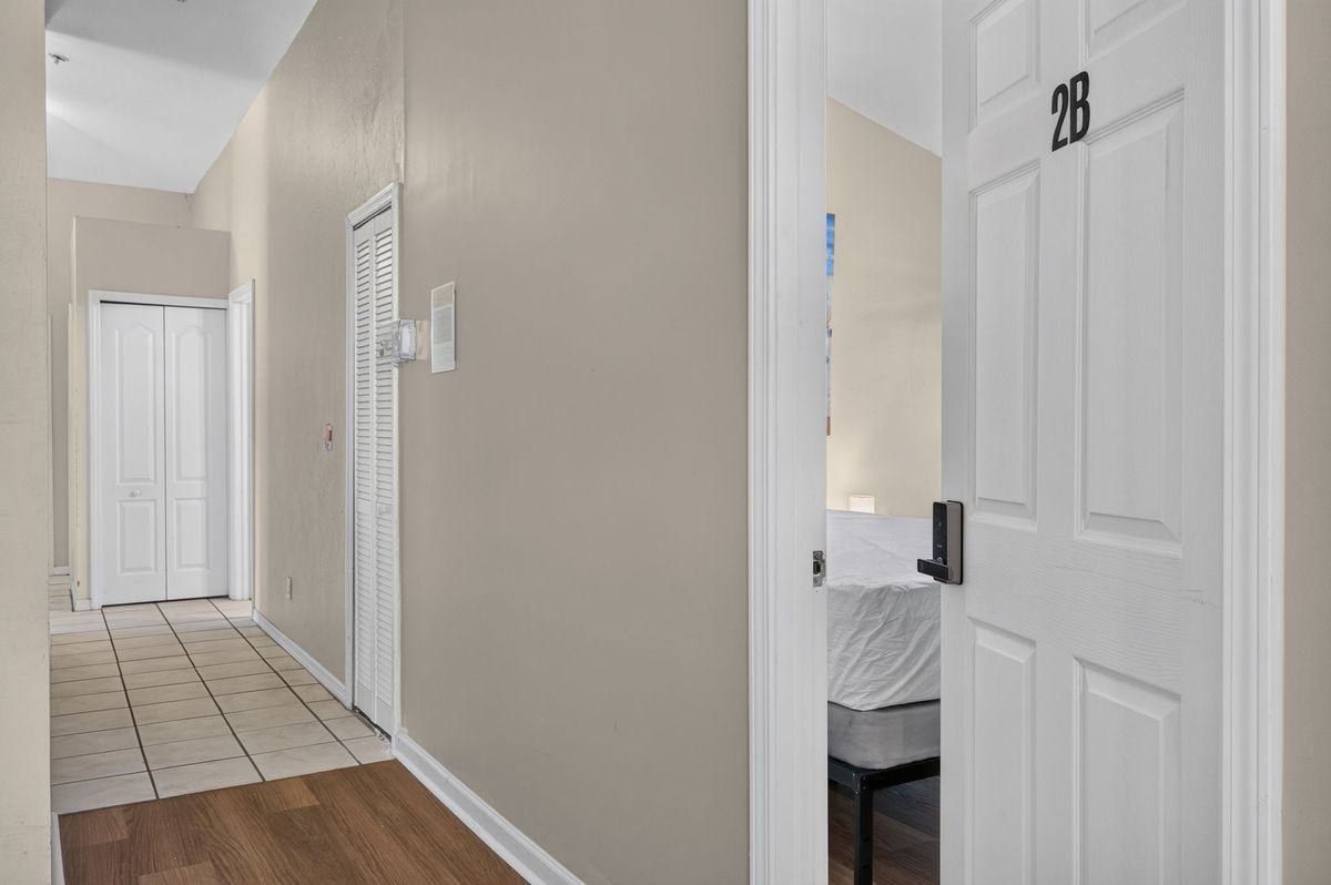 521 Grant Ave - Photo 7 of 35