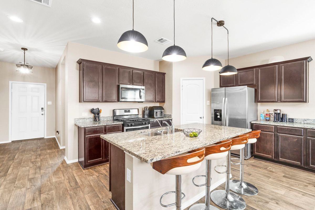 22624 Theodoli Dr - Photo 2 of 3