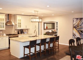featured image of 2814 W 108th St