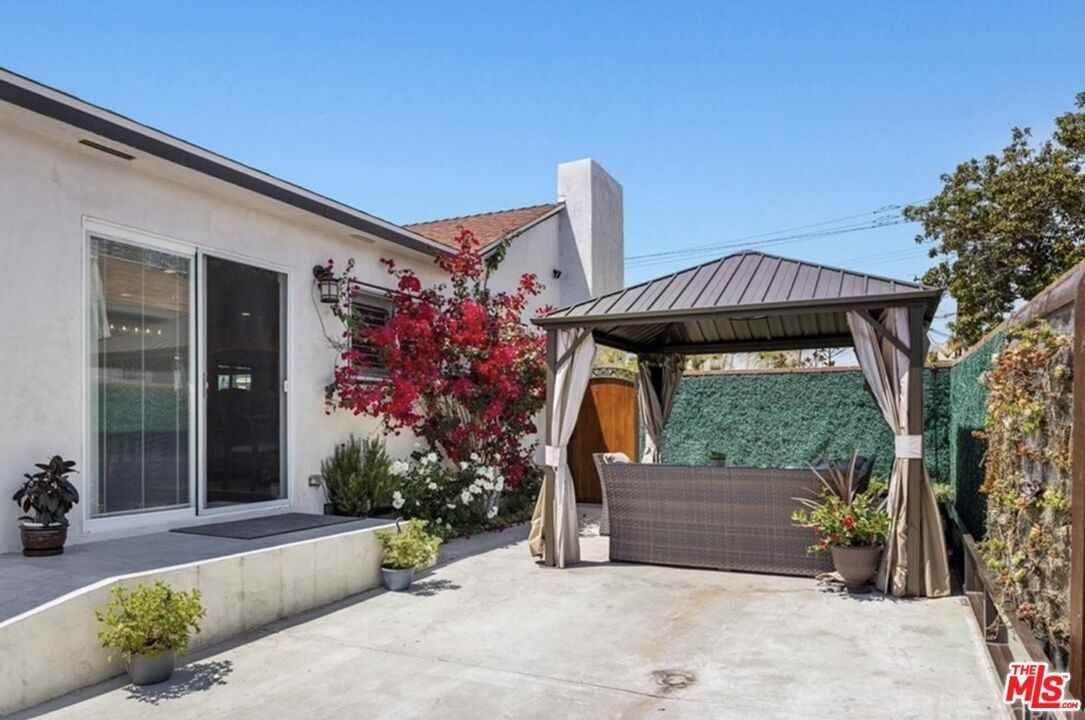 2814 W 108th St - Photo 5 of 14