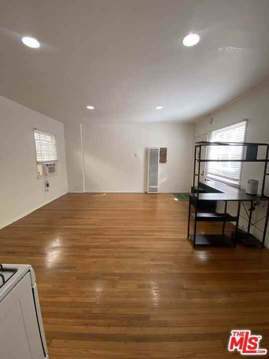 1238 S Beverly Glen Blvd ##2 - Photo 7 of 16
